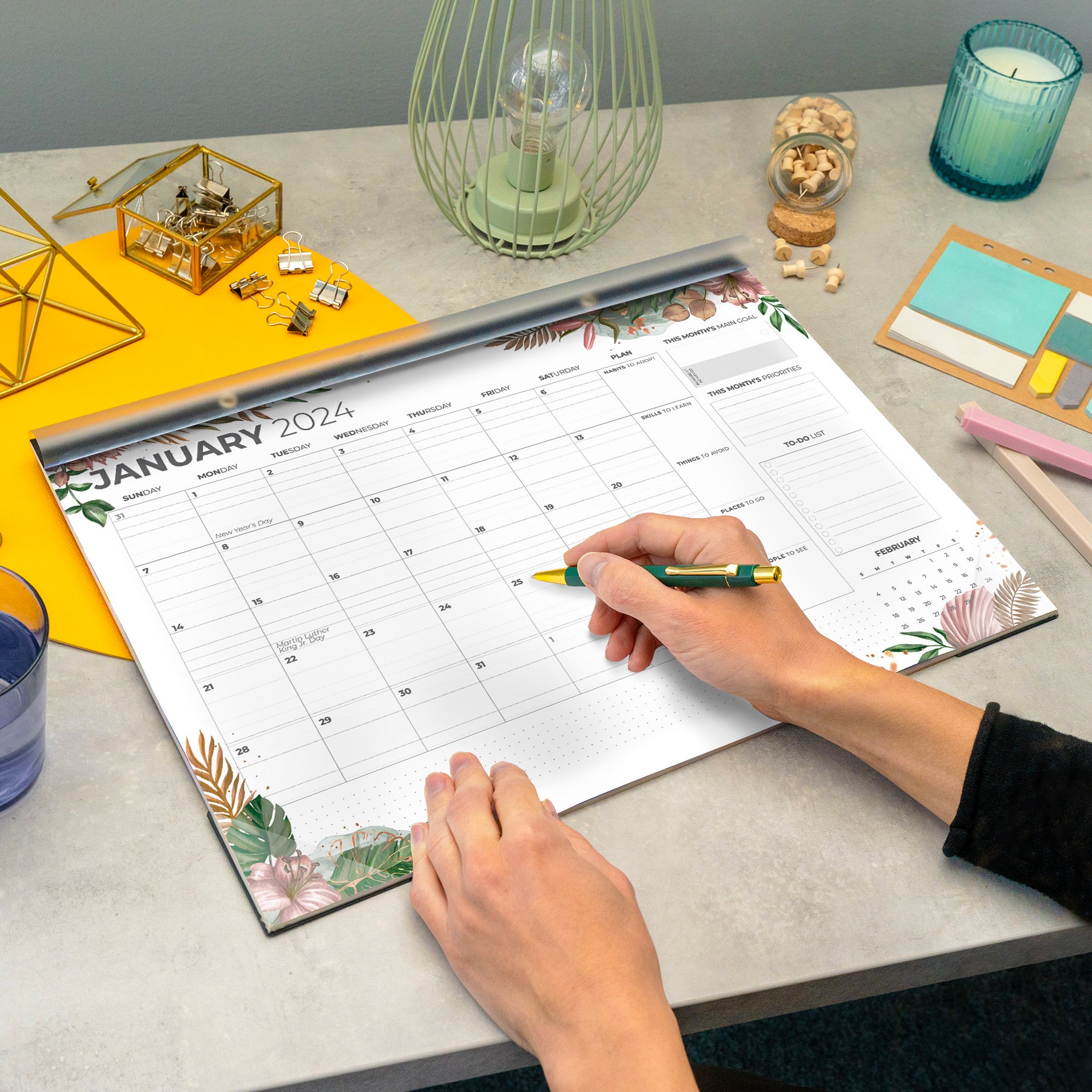 Desk Calendar 20242025 Clever Foxยฎ Desk Calendar 2025 Dollar Tree